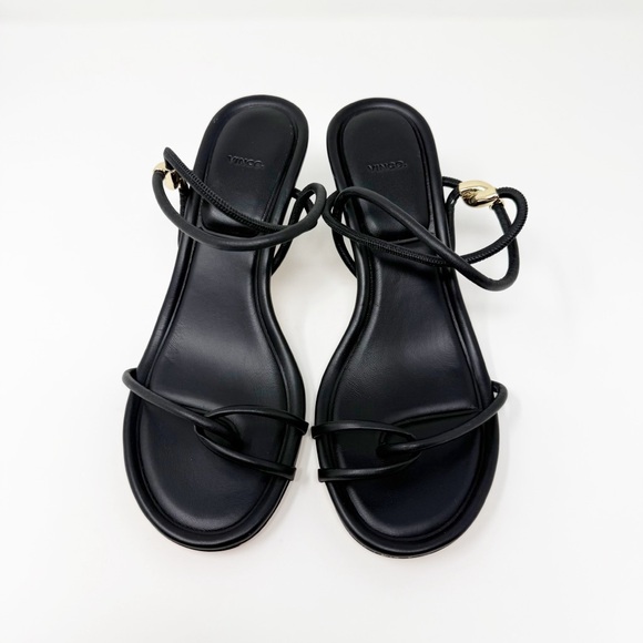 New Vince Jolie Leather Twist Sandal Black Sz 7 - Picture 5 of 12